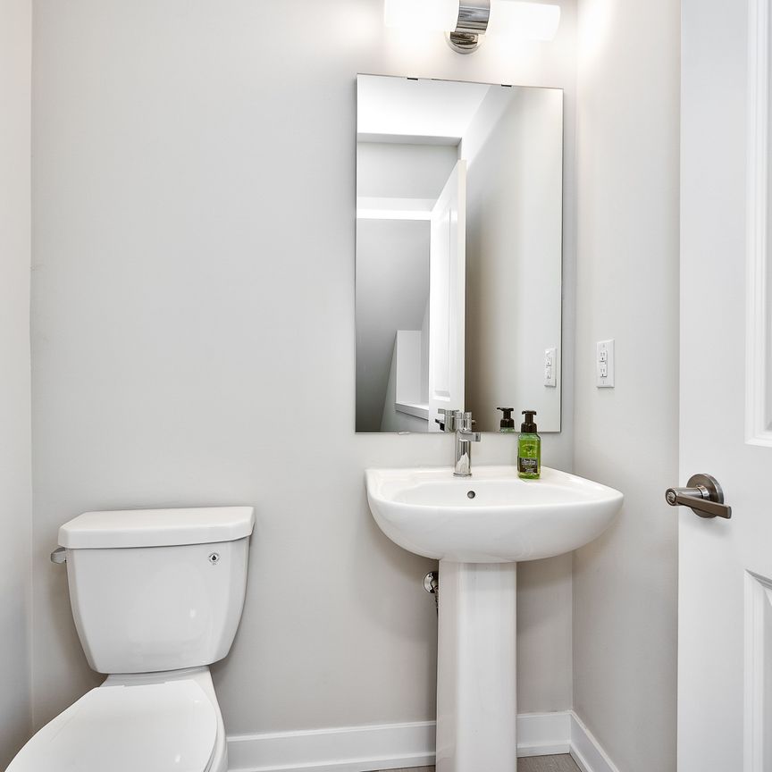 For Lease - 100 Hollywood Court Unit# 29, Cambridge, Ontario - Photo 1