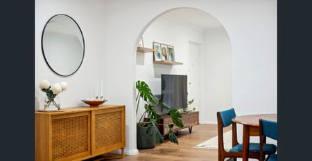 SUPER SPACIOUS RENOVATED VILLA - Photo 5