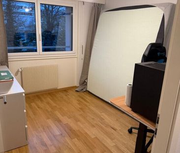 Beautiful 3.5 Room Apartment with Balcony & Parking in Nyon - Photo 4