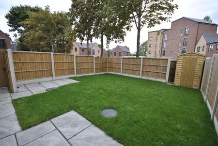 3 bedroom detached house to rent - Photo 5