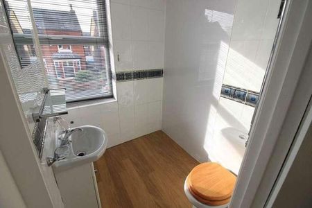 Room Alresford Road, Salford, M6 - Photo 3