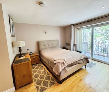 Chiswick High Road, London, W4 5TT - Photo 1
