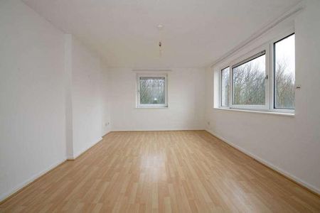 Tilehurst Court, Kersal Way, M7 - Photo 2