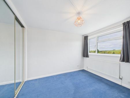 4 bedroom detached house to rent - Photo 5