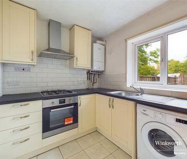 2 bedroom terraced house to rent - Photo 4