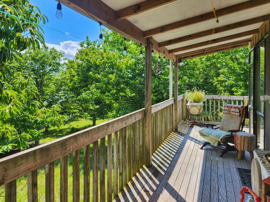 Te Kauwhata - Country Atmosphere - 2 Bedroom House with Tranquil View - Photo 1