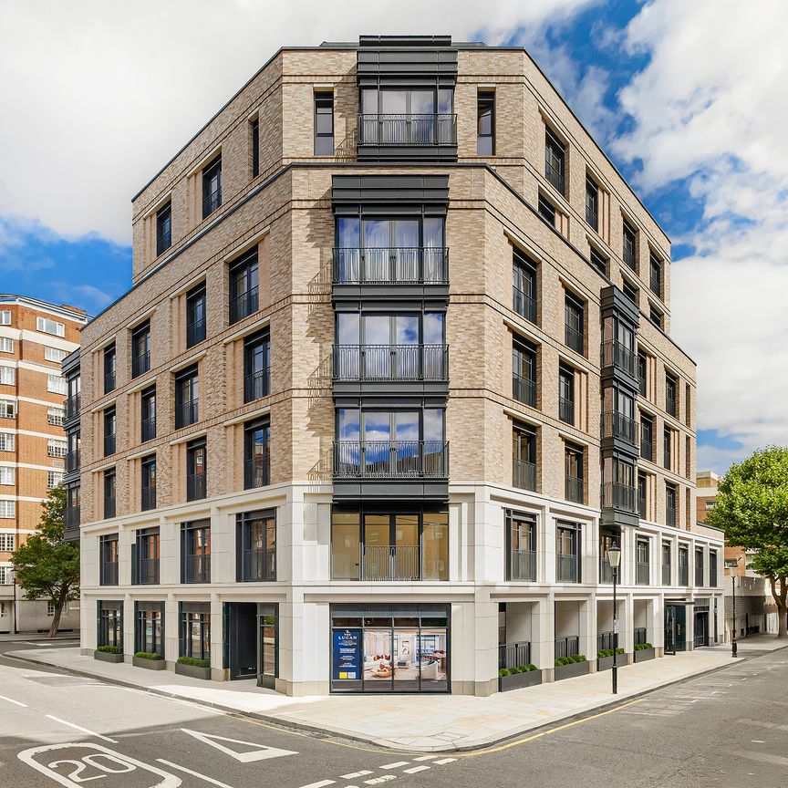 Striking two-bedroom apartment in the renowned Chelsea Barracks - Photo 1