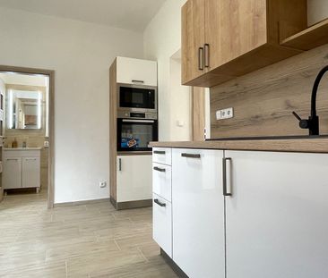 Pronájem bytu 2+1 90 m² - Photo 2