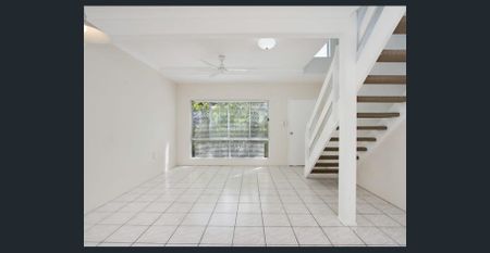 For Rent – Neat & Bright 2-Bedroom Townhouse in Yorkeys Knob, QLD - Photo 5