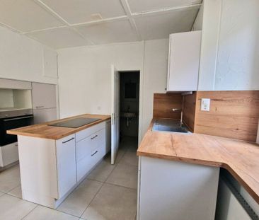 Confortable appartement rénové de 3 pièces avec garage - Photo 3