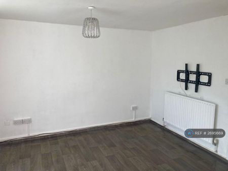2 bedroom terraced house to rent - Photo 2
