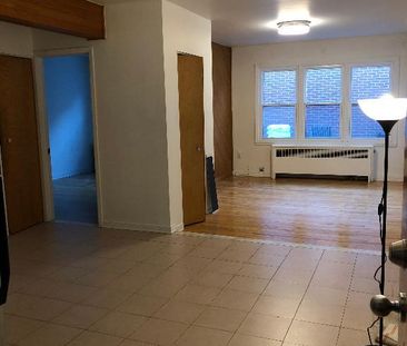 Appartement 3 1/2 a louer - Photo 1