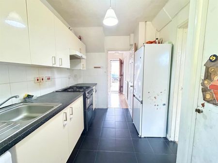 2 Bedroom House To Let - Photo 4