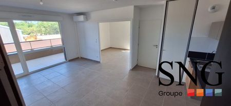 T1 BIS AVEC TERRASSE ET PARKING - Photo 3