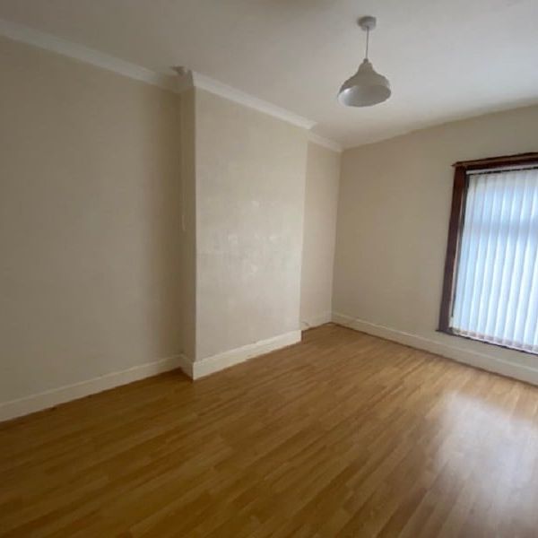 Brecon Road, Ystradgynlais, Swansea. - Photo 1