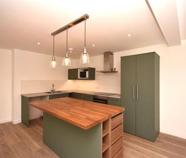 3 bedroom terraced house to rent - Photo 5