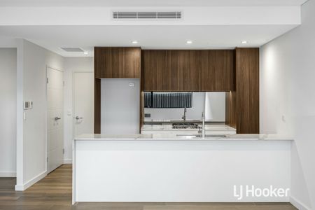 Spacious 1 Bedroom Apartment - Available Now! - Photo 5