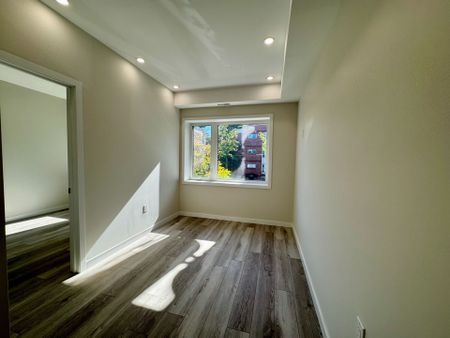 For Lease - 1184 Queen Street Unit# 1, Toronto, Ontario - Photo 2