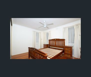 1 Gathrey Court, Endeavour Hills, Vic 3802 - Photo 2