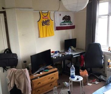 4 bedroom house to rent - Photo 2