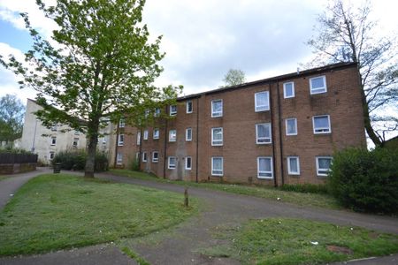 Immaculate One Bedroom Apartment to let in Southfields, Northampton - Photo 2