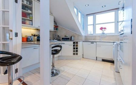 Flat To Let in Thurlow Road, Hampstead NW3 | TK International - Photo 4