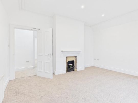 The Loft, 192a Kingsway, Dunmurry, Belfast, BT17 9AL - Photo 1
