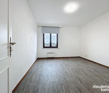 luchtig appartement met garage - Photo 2