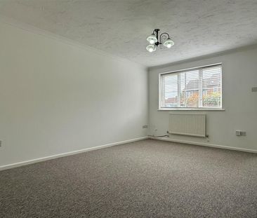 Chichester Close, Belmont, Hereford - Photo 1