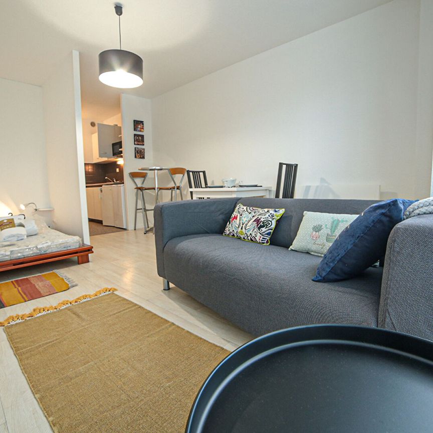 Location Appartement 1 pièce 27m² MONT ST AIGNAN 76130 - Photo 1