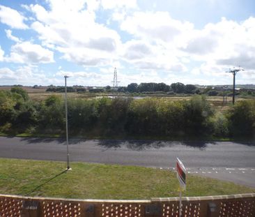 Modern 2 Bedroom End Terrace Clean and Bright for Rent in Bridgwater - Photo 4