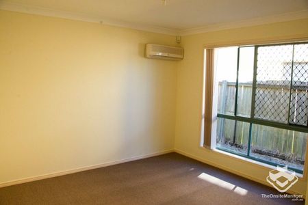 Beautiful Family Home in Sunnybank Hills - $850 Weekly Including Water Usage - Photo 3