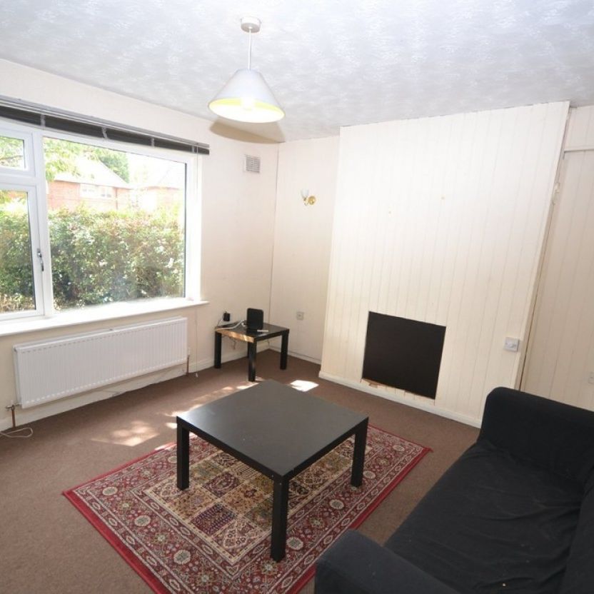 2 bed Mid Terraced House for Rent - Photo 1