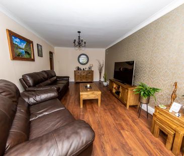 3 bedroom flat to rent - Photo 6