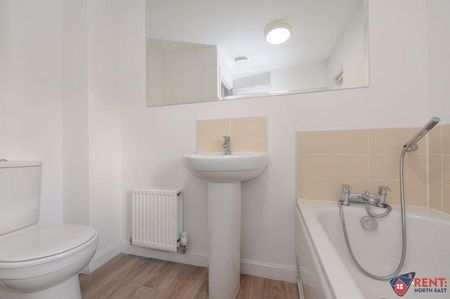 3 bedroom semi-detached house to rent - Photo 3