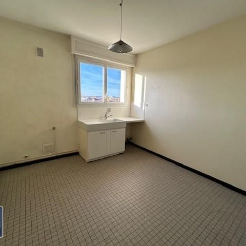 Location Appartement 2 pièces 54m² LONGVIC 21600 - Photo 1