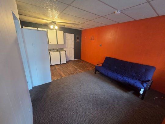 For Lease - 8 Wellington Street Unit# 5, Kawartha Lakes, Ontario - Photo 1