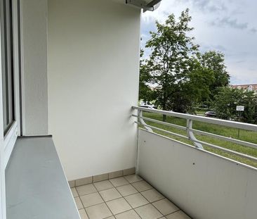 Helle 2-Raum-Wohnung mit Balkon - Photo 1