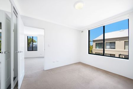 IDEALLY LOCATED APARTMENT! - Photo 5