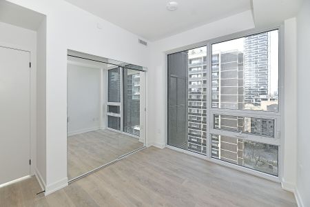 Line 5 Condos - Photo 4