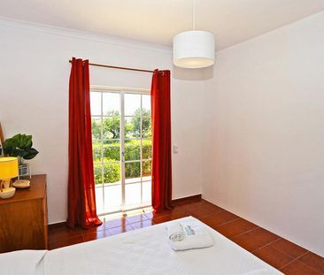 Rua dos Taxistas - Photo 6