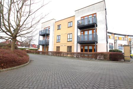 3 bedroom flat to rent - Photo 5