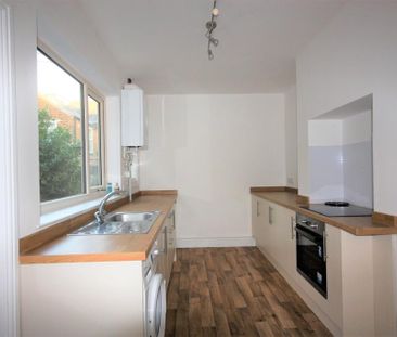 2 bedroom terraced house to rent - Photo 6