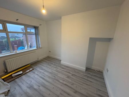 16 Mountainview Drive, Belfast BT14 7GX - Photo 4