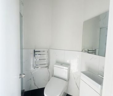 Unique Central Living – 2 Bedroom Apartment Above Café Dominion Rd - Photo 5