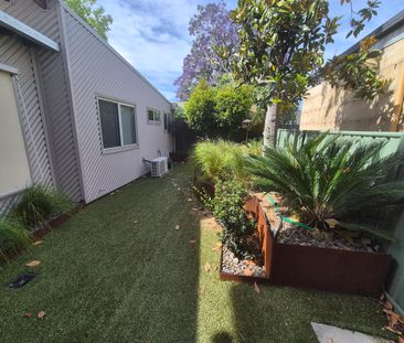 9A Thomas Mitchell Drive, Wodonga VIC 3690 - House For Rent | Domain - Photo 3