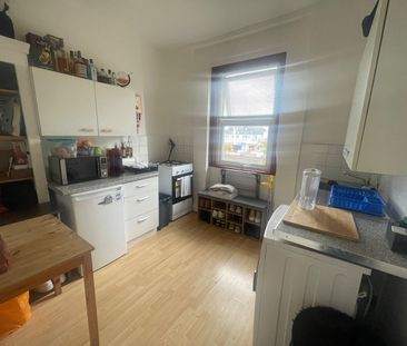 Room in a Shared House, Brondesbury Villas, NW6 - Photo 4
