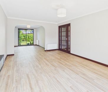4 bedroom semi-detached house to rent - Photo 2