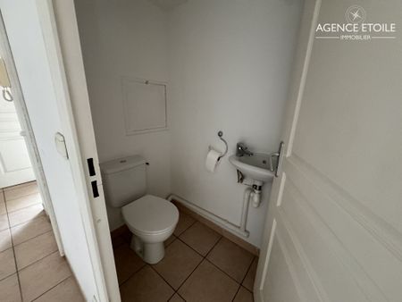 Appartement 4 pièces 134m2 MARSEILLE 8EME 2 650 euros - Photo 4