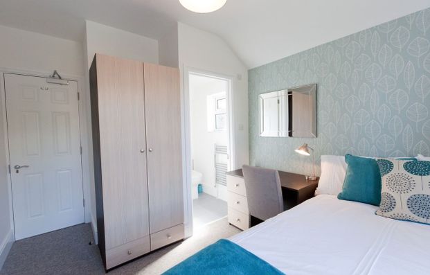 Room in a Shared House, Brigham Road, RG1 - Photo 1